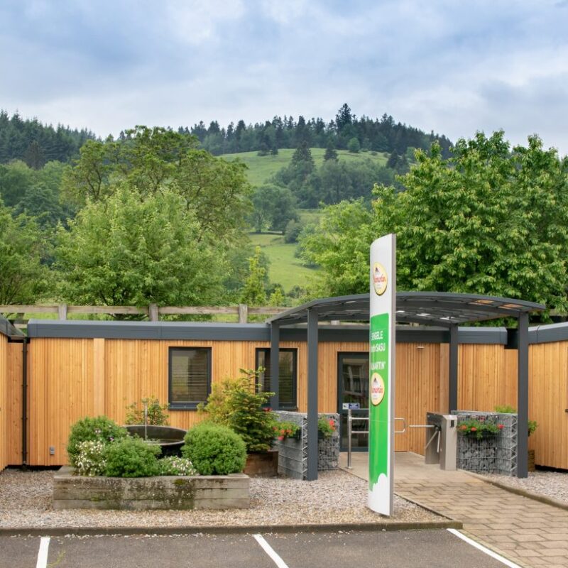 PHOTO 04 800X800 | Ebenisterie Agencement Graff Réalisation et pose de menuiserie extérieure en bois à Colmar proche de Munster Rixheim 2